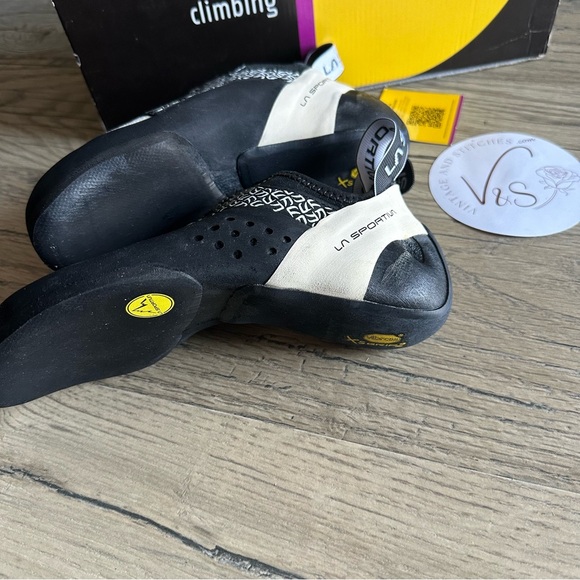 La Sportiva Katana Lace Rock Climbing Shoes White Black Size 5.5 - Picture 2 of 6